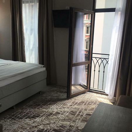 Hotel Dali Plovdiv Bagian luar foto